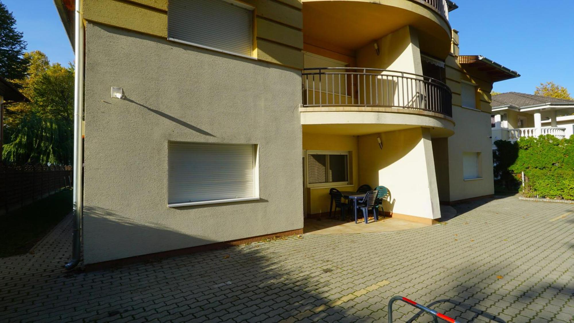 Yellow Sun Apartman Siofok Exterior photo